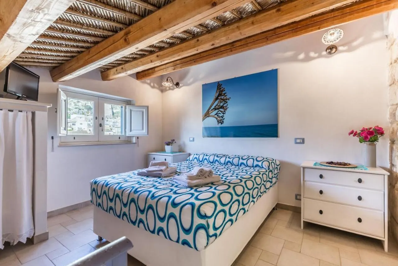 Scicli Albergo Diffuso 3*,